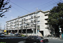 下末吉町【ＵＲライト(定期借家)】 外観写真