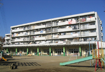 	滝山東	 建物写真